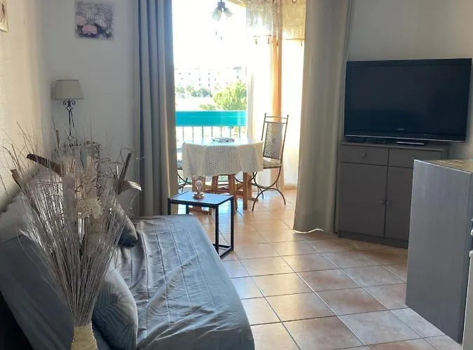 En Bord D'etang Le Barcarès